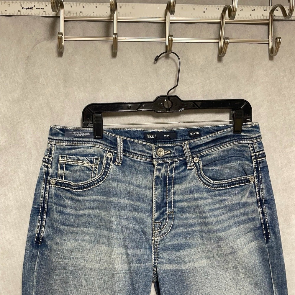 NWOT BKE Jeans Men 33X30 Blue Denim Tyler Straight Stone Wash Whisker Stretch